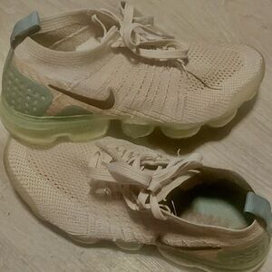 Nike vapor max Beige & baby blue Sneakers with Black Swoosh